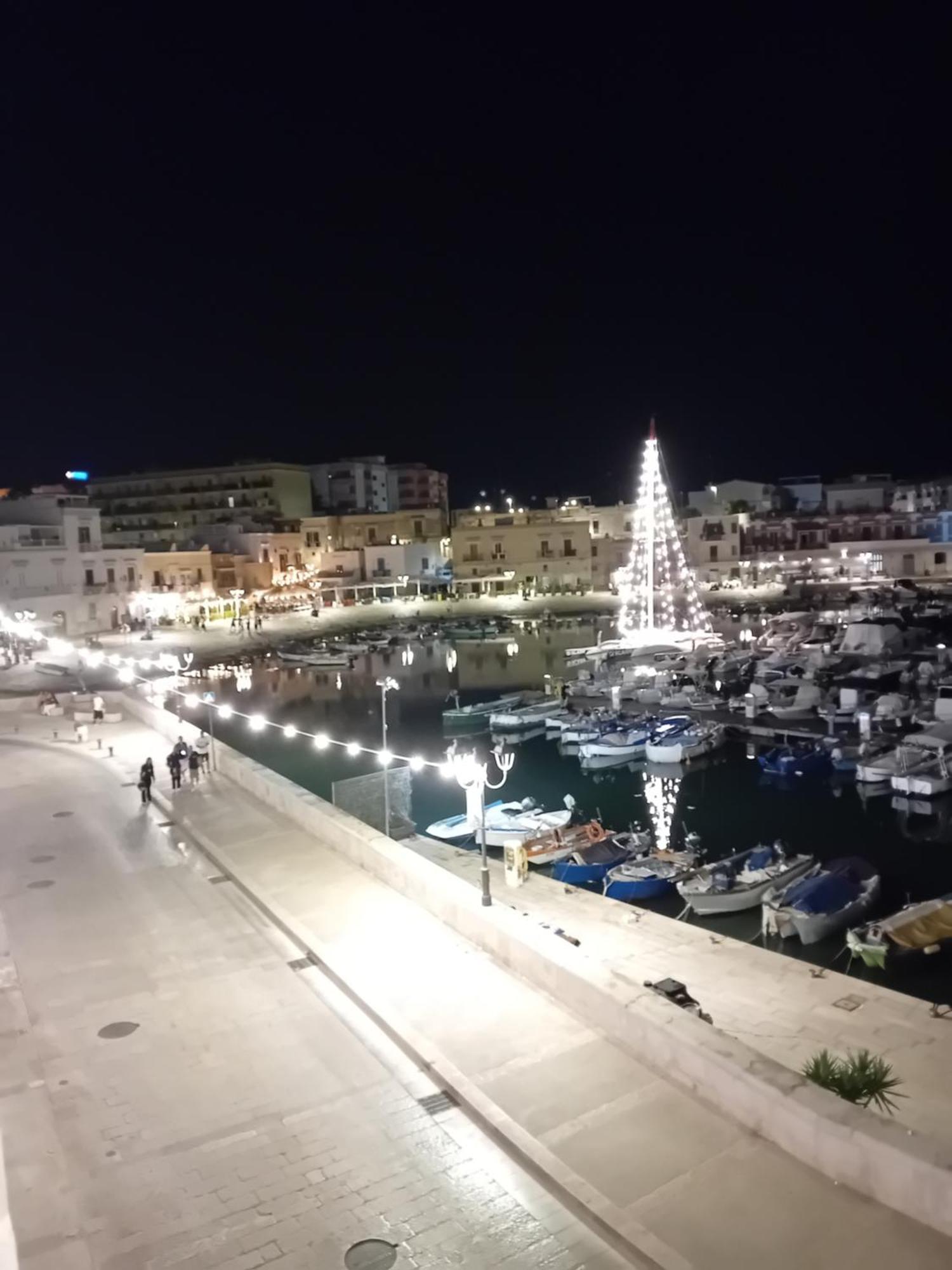 B & B La Grotta Bisceglie Exteriör bild